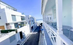 Amoris Guest House-Sea Point